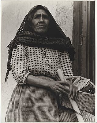 Anton BRUEHL | La Criada, Cuautla [The servant, Cuautla]