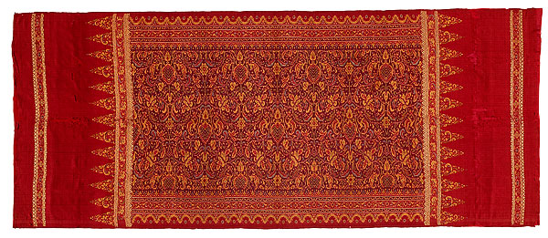   | Ceremonial shoulder cloth [kain limar]