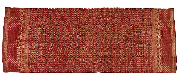   | Ceremonial shoulder cloth [kain songket limar]