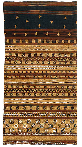   | Woman's ceremonial skirt [tapis tua]