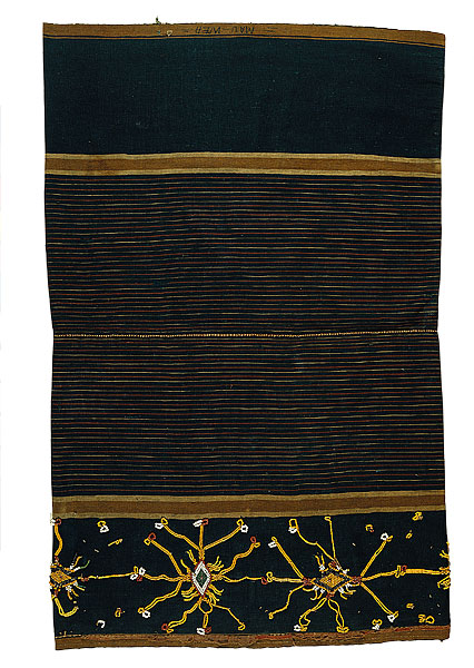   | Young woman's ceremonial skirt [lawo butu]