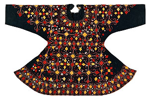   | Woman's ceremonial tunic [halili petondo]